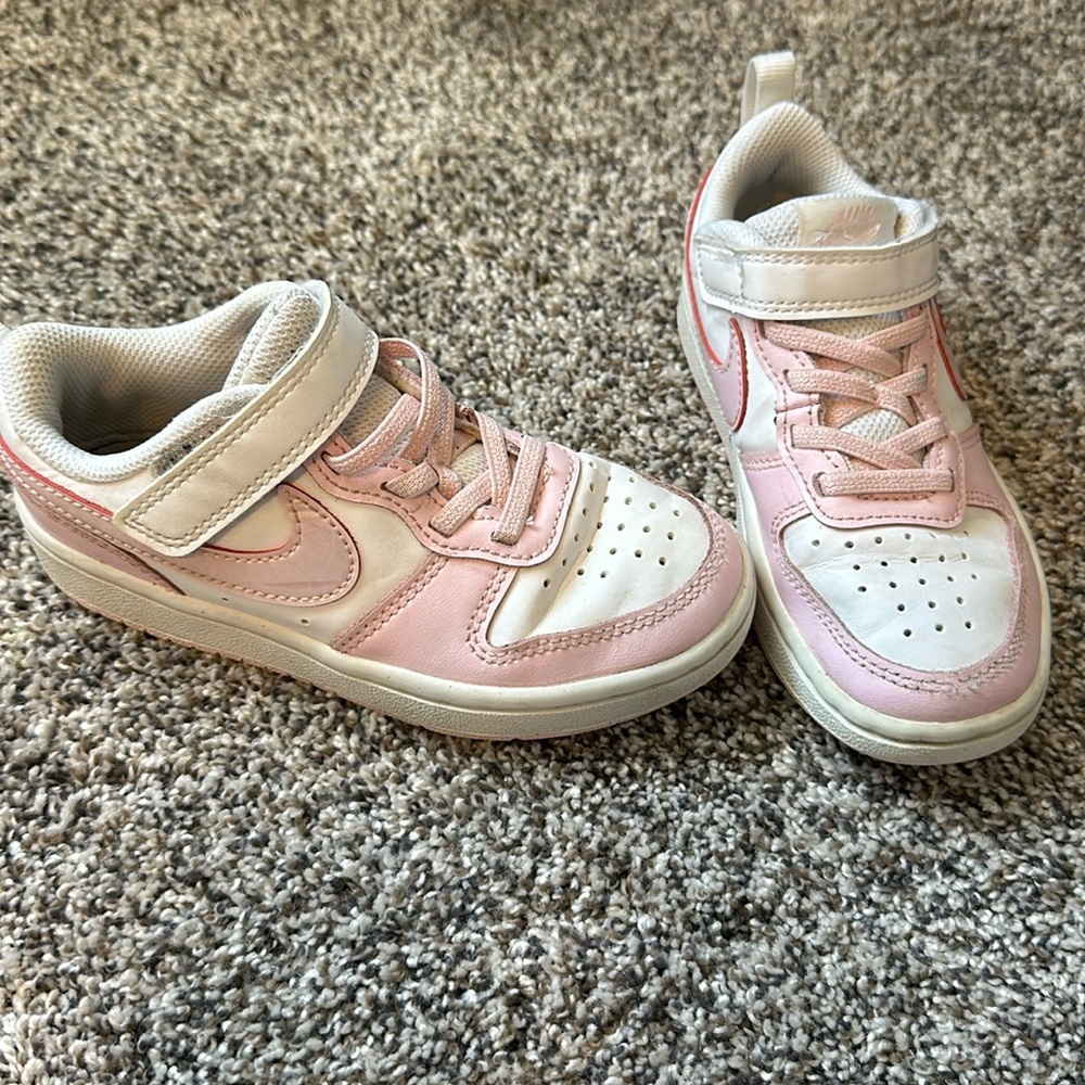 Girls Nike shoes